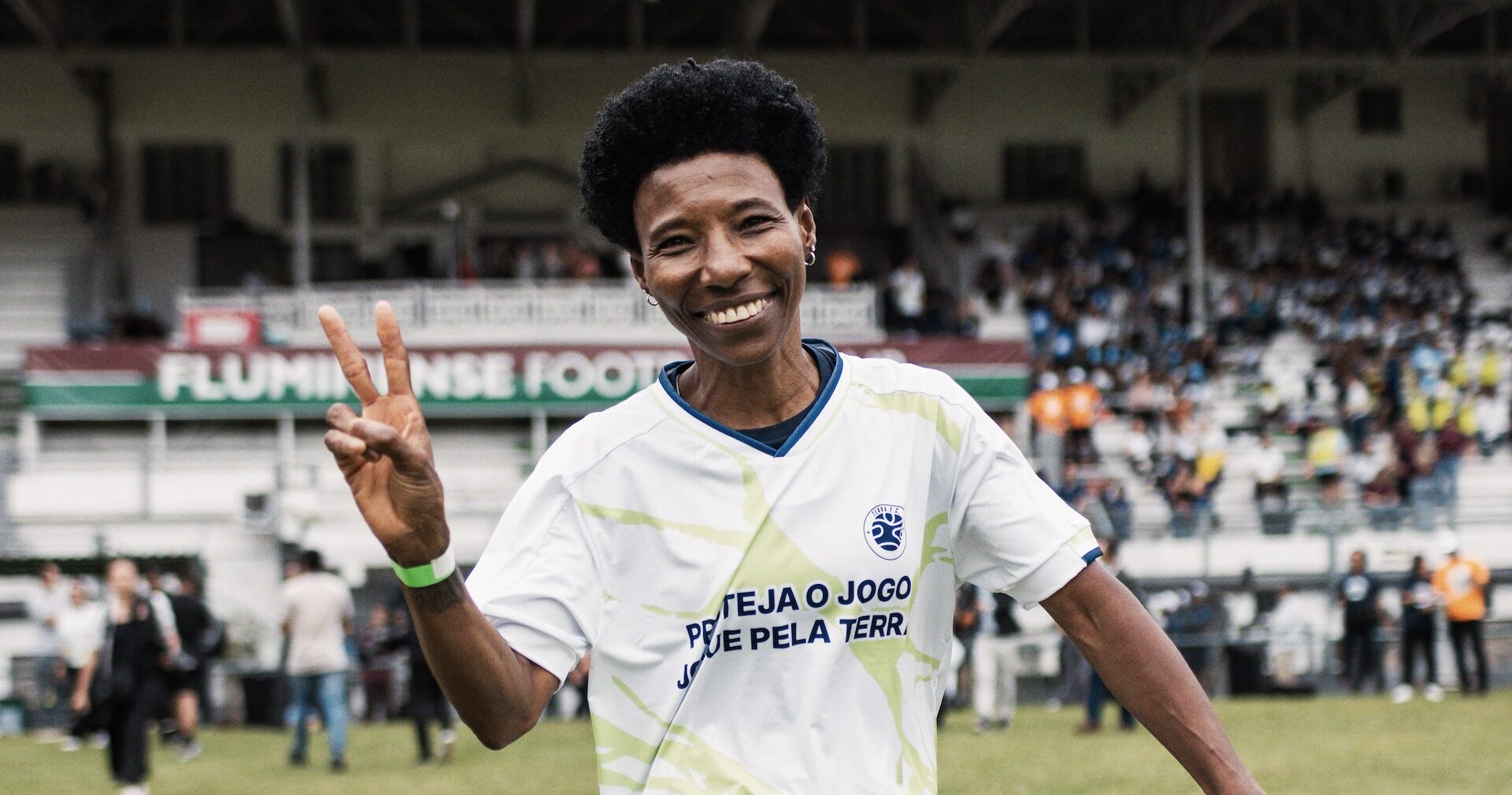 Pretinha plays for Terra FC